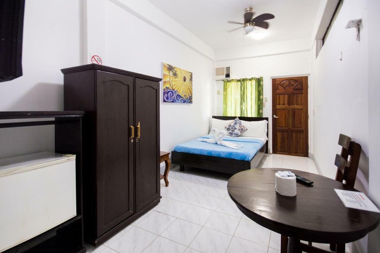 Balabag  Deparis Beach Resort מראה חיצוני תמונה